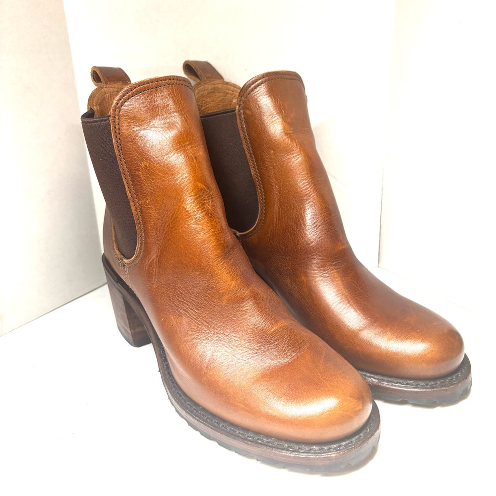 New, Frye Sabrina Chelsea Boots Brown Size 8.5 - Picture 3 of 13